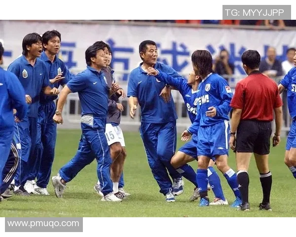 雷克雅末克与弗约尼尔的激烈对决引发球迷热议与期待 雷克雅末克与弗约尼尔的激烈对决引发球迷热议与期待